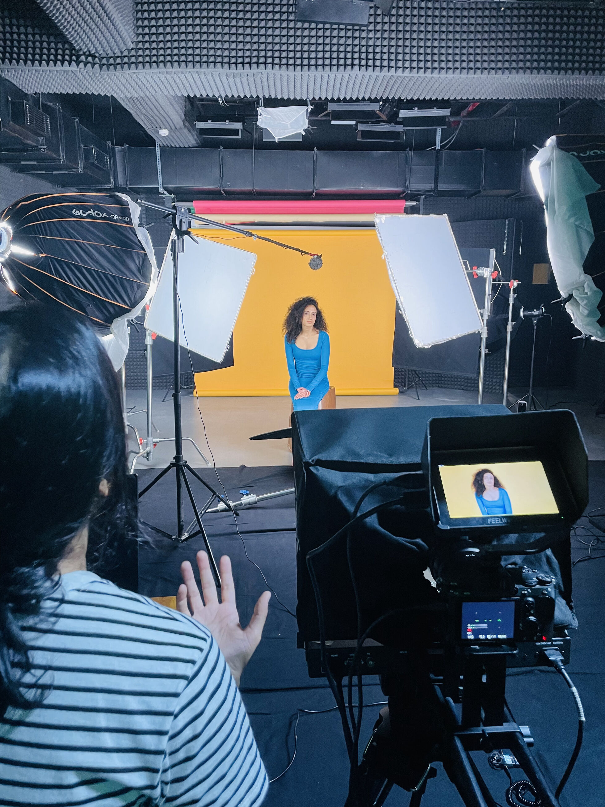  #BTS #ModelLife #PhotoShootFun  #GlowGetter #SkincareEssentials #HealthySkinJourney 